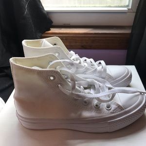 High top all white Converse- 3.5